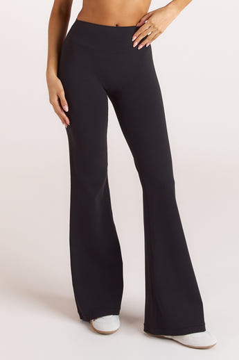 ContourSoft Flared Leggings - Black