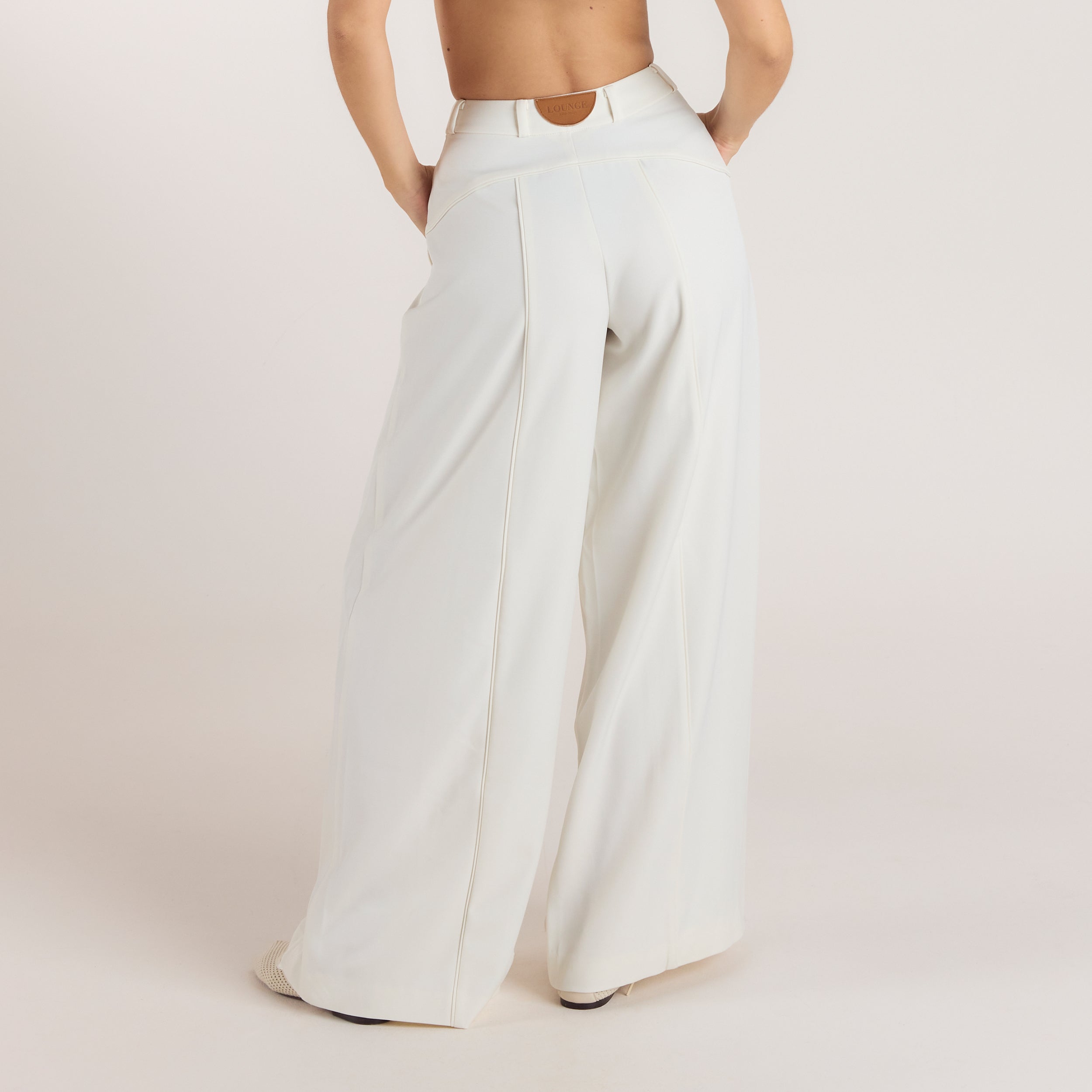Wide-Leg Pleat Detail Pants - Off White alternate