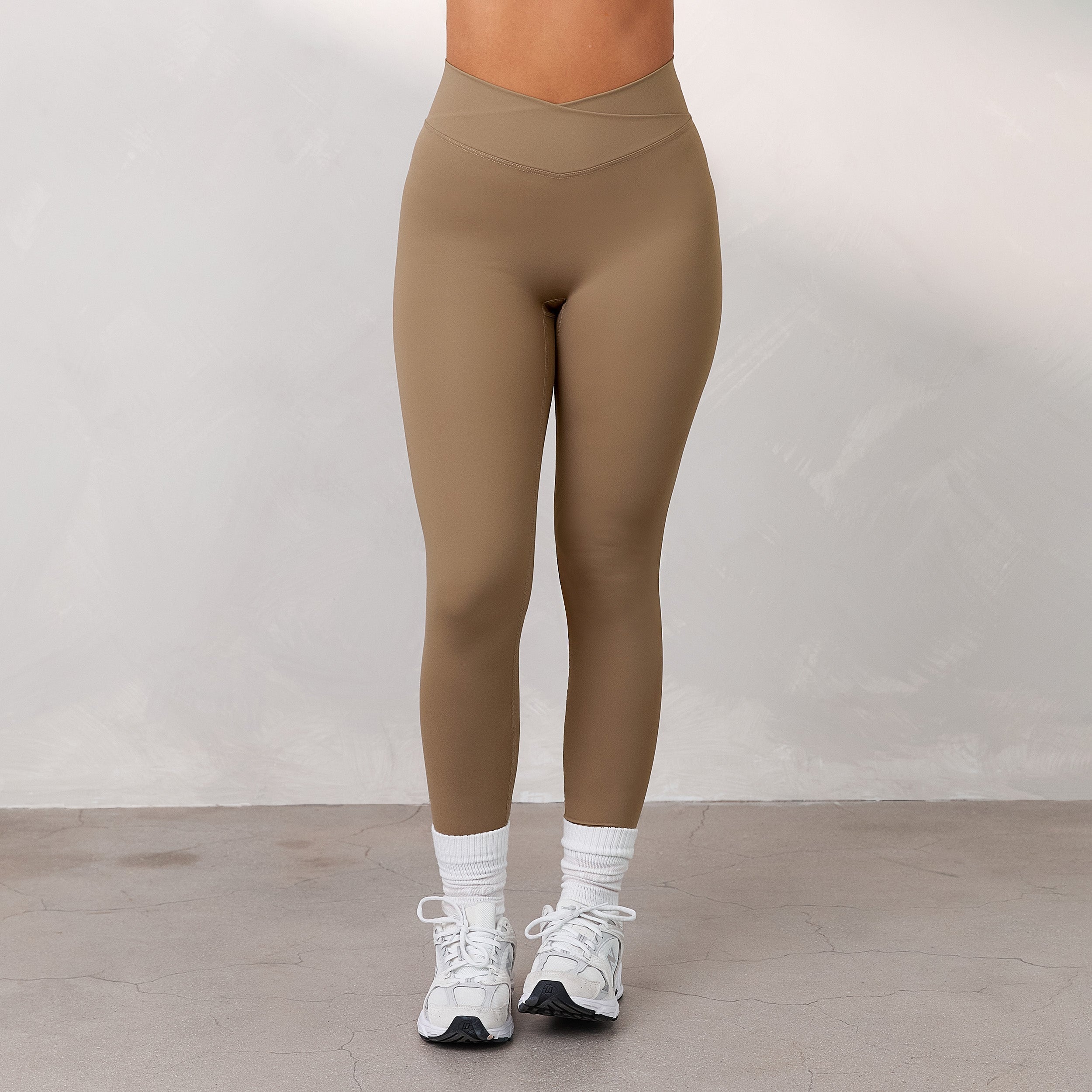 Silhouette Crossover Leggings | Adison, S