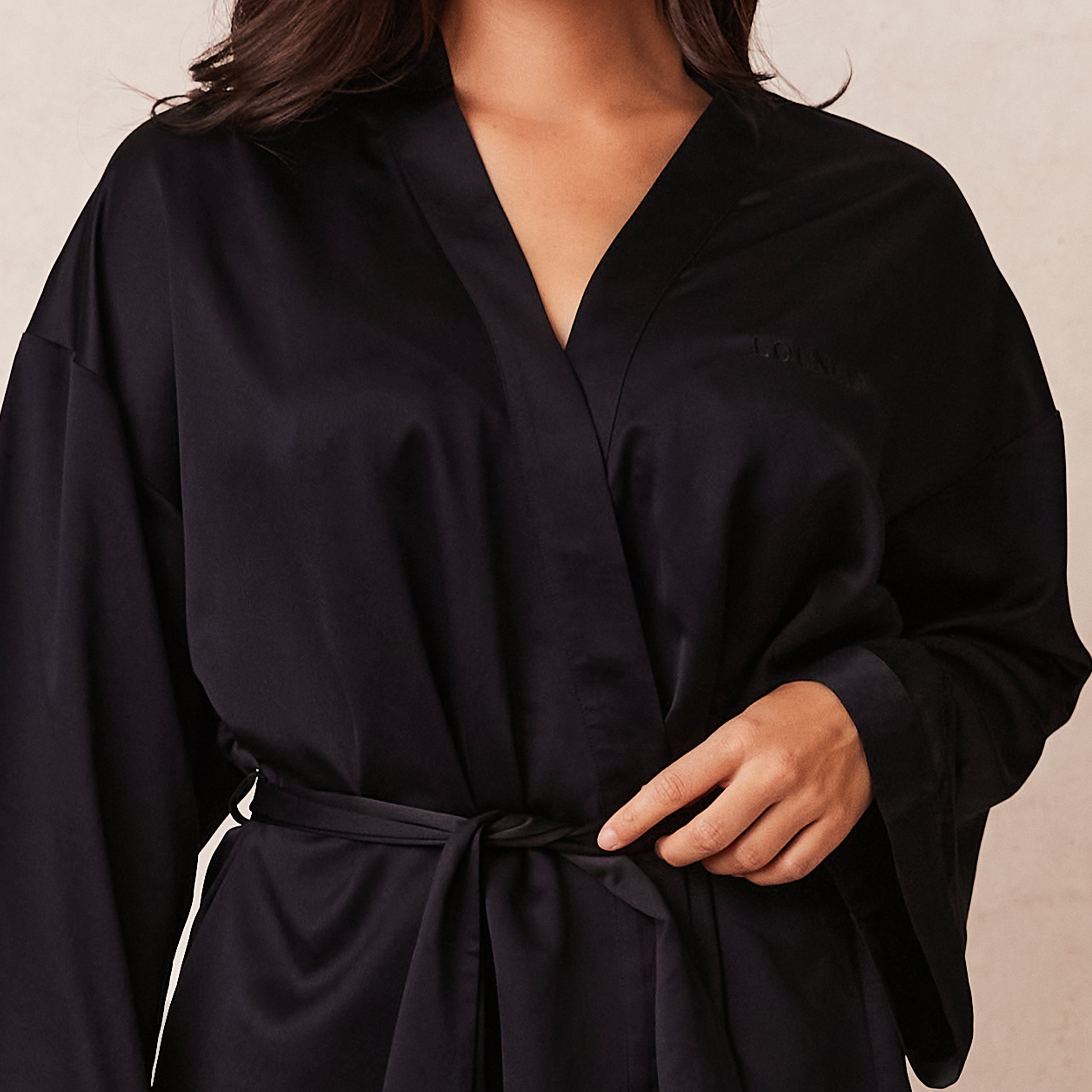Signature Satin Robe | Samaria, S