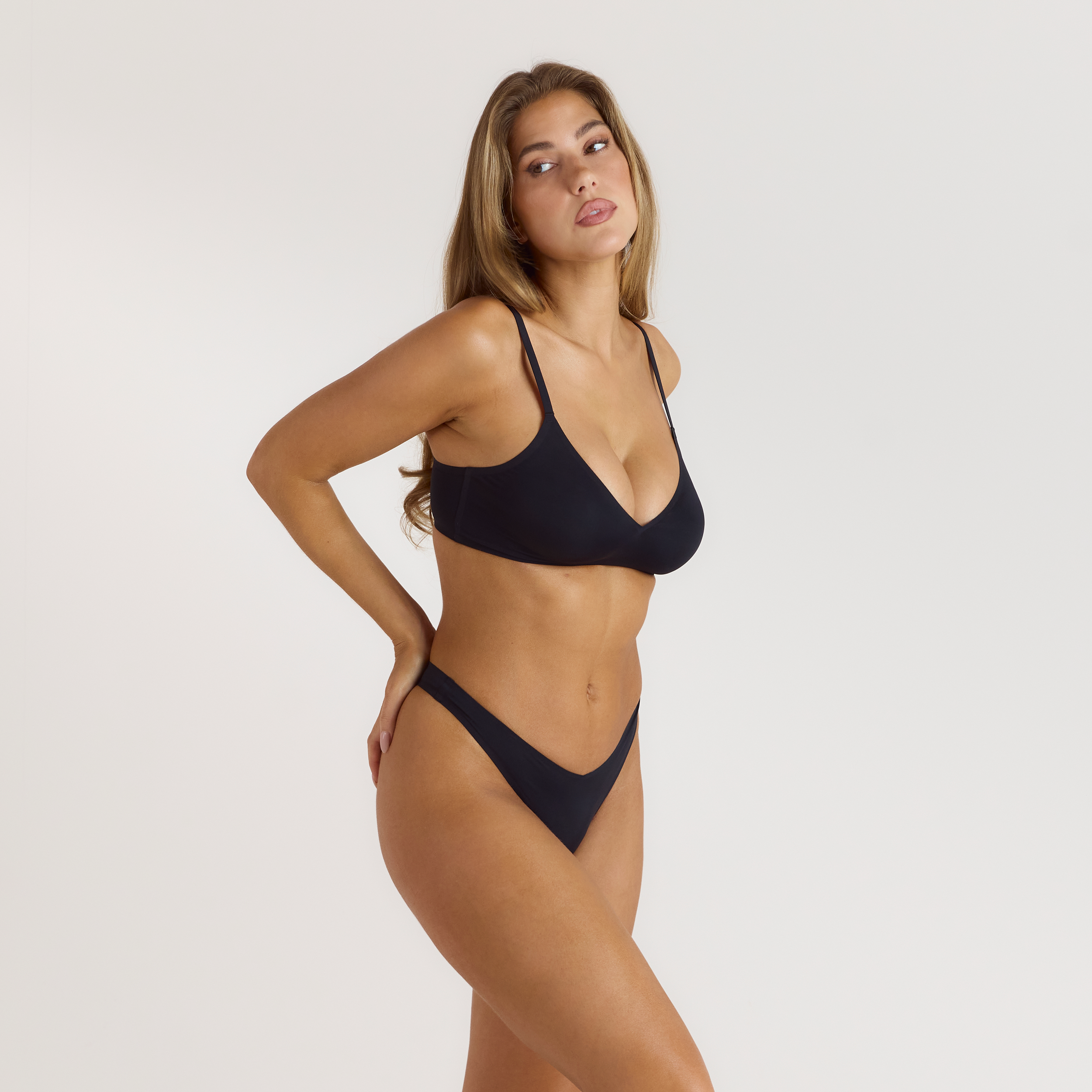 Seamless Bralette | Seamless Bralette - Black