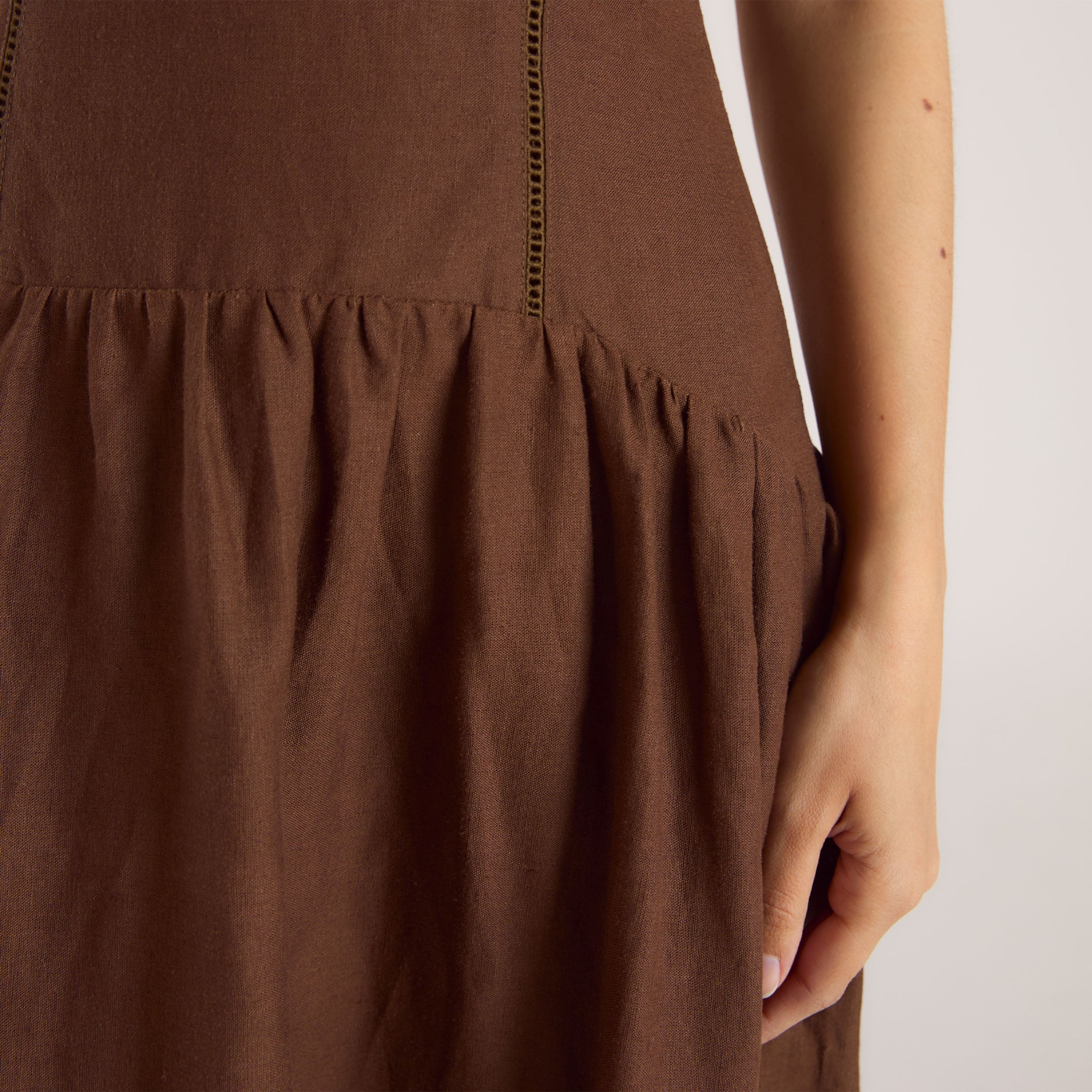 Drop-Waist Linen Maxi Dress | Drop-Waist Linen Maxi Dress - Chocolate